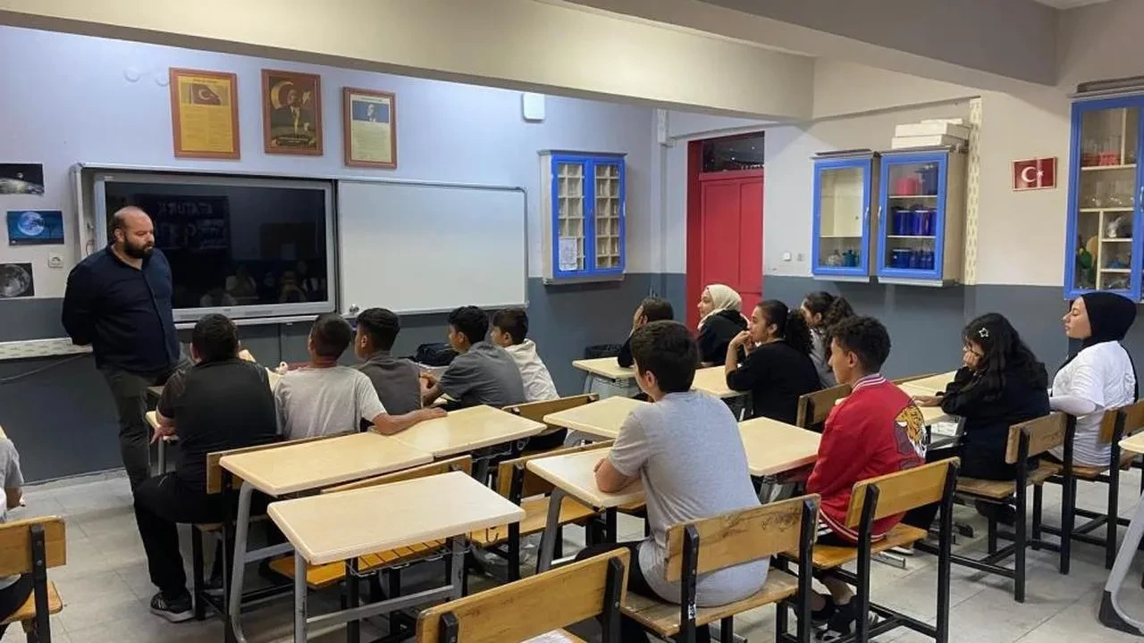 Söke Belediyesi'nden sınav kaygısına son! Öğrencilere psikolojik destek eğitimleri başladı