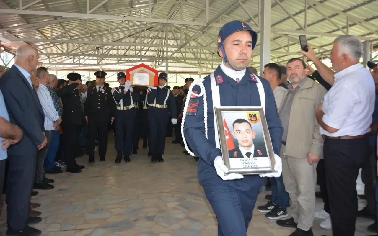 Gebze'de görevli Astsubay Hakan Fidan ırmakta boğuldu