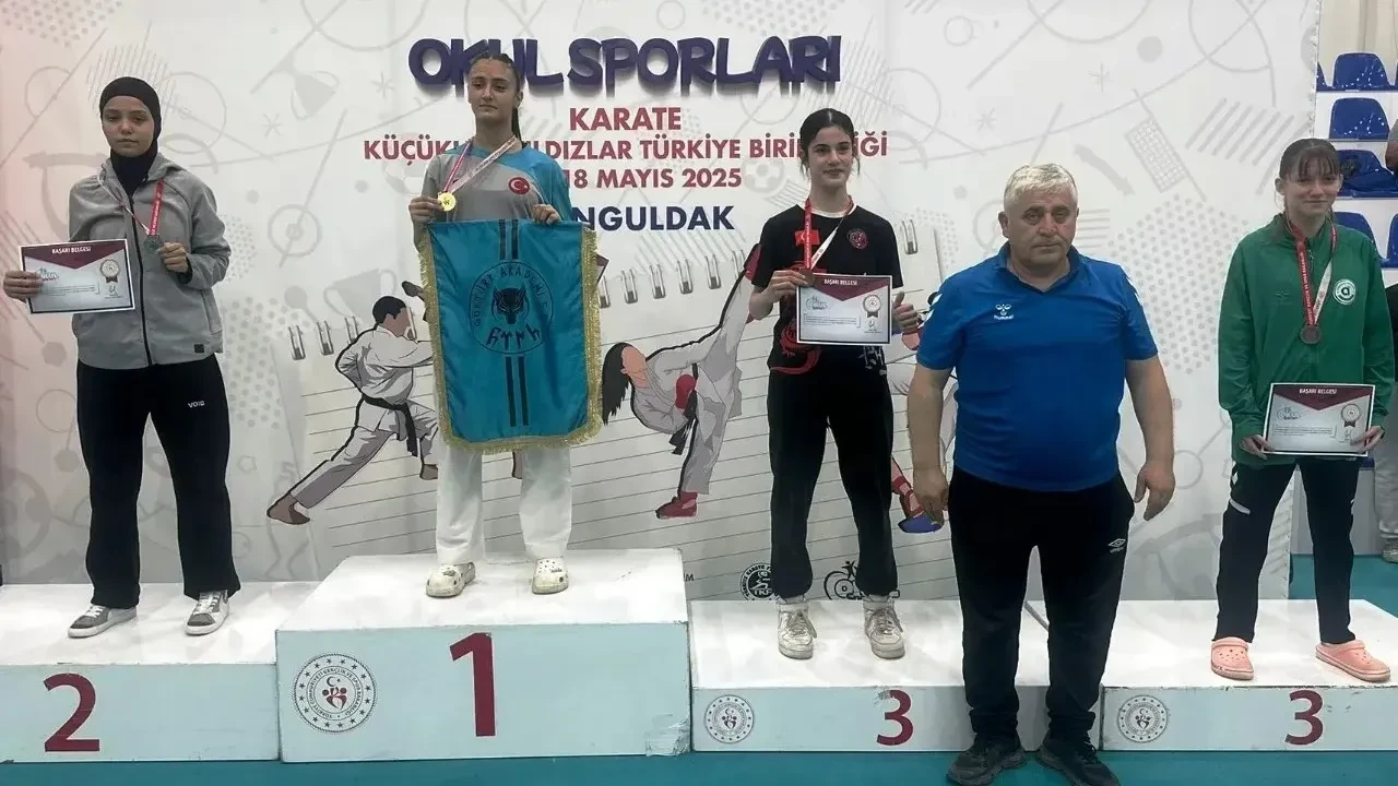 Körfez'in genç yıldızları, Türkiye Okullararası Karate Şampiyonası'nda Kocaeli'yi zirveye taşıdı