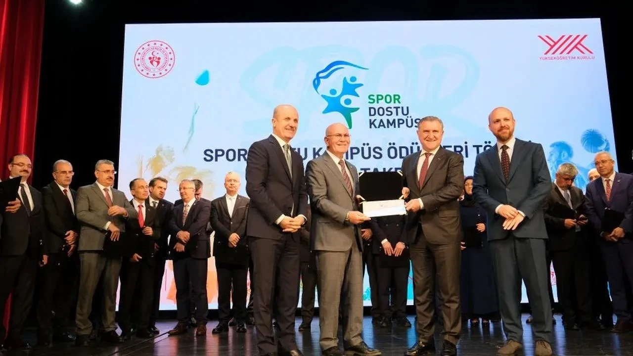 Uşak Üniversitesi'nden büyük başarı: 'Spor Dostu Kampüs' ödülünü kazandı