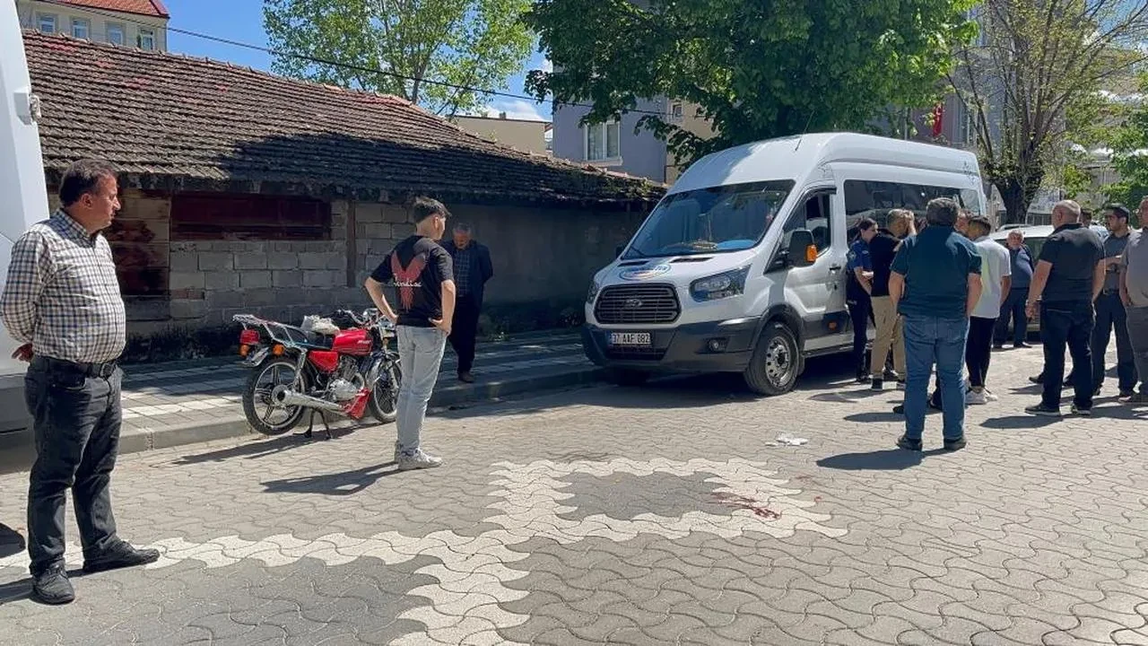 Motosiklet kazası Kastamonu'da yaralı sürücü hastaneye kaldırıldı, polis soruşturma başlattı!