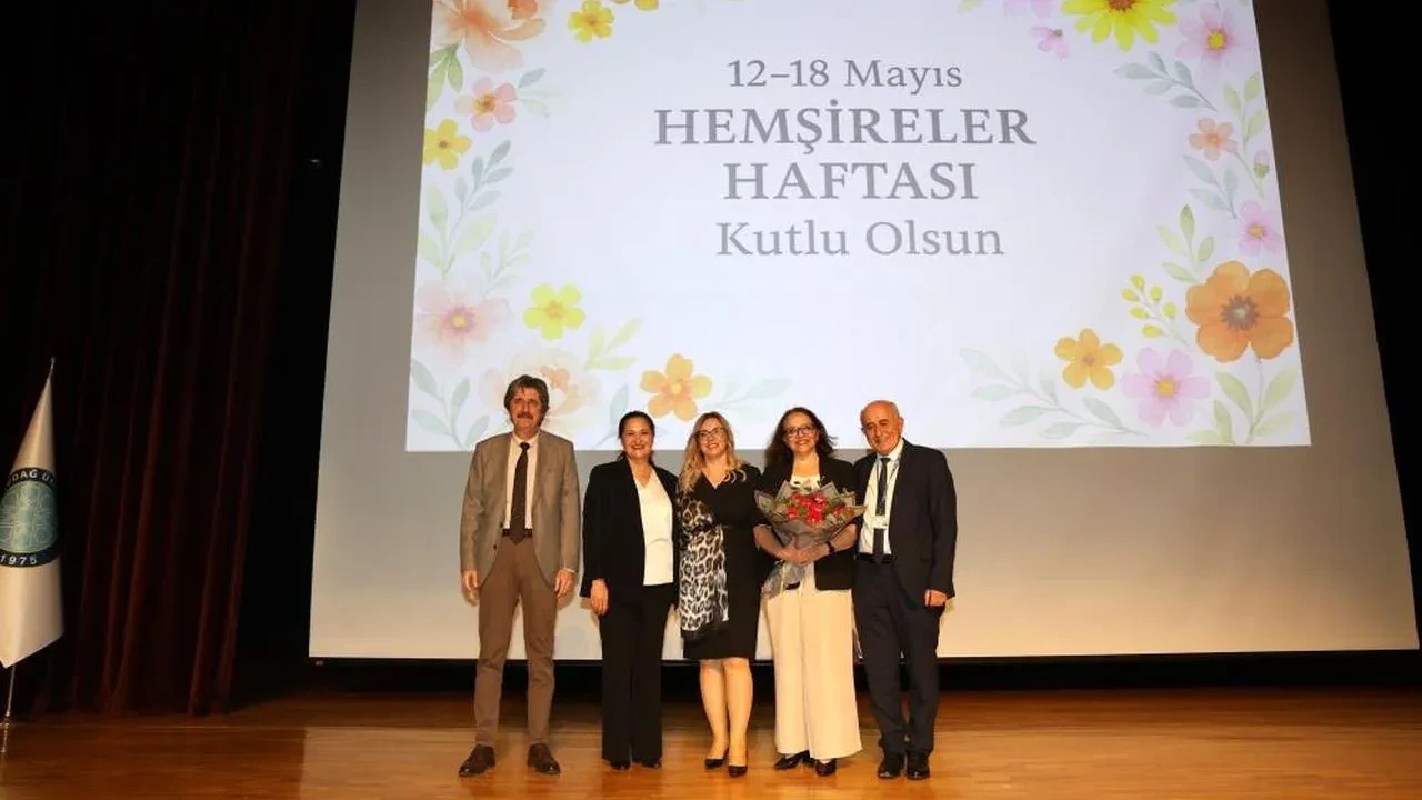 Bursa Uludağ Üniversitesi'nde Hemşireler Haftası coşkuyla kutlandı! Hemşirelerin toplum sağlığındaki rolü kritik