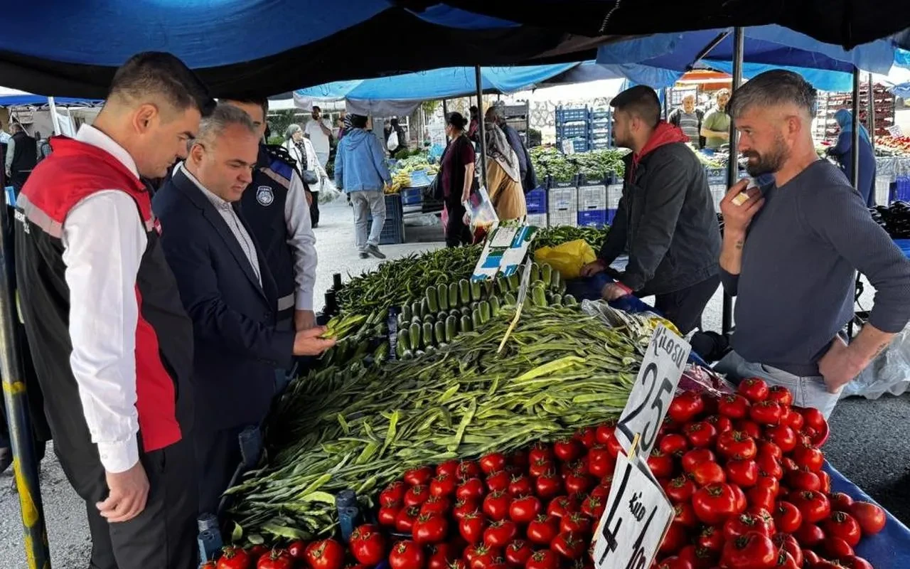 Çorum Belediyesi semt pazarında kapsamlı hijyen denetimi