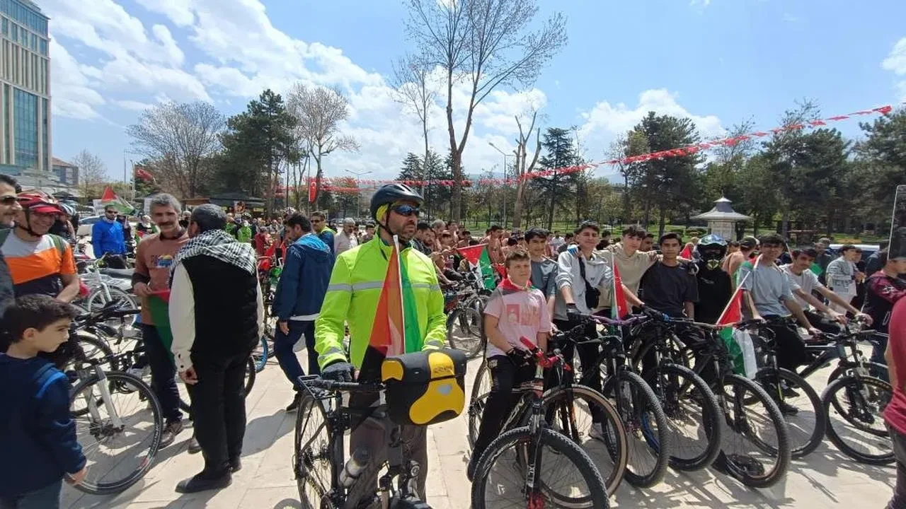 Gazze için sür ve diren: Malatya'da bisiklet turu ile dayanışma zamanı