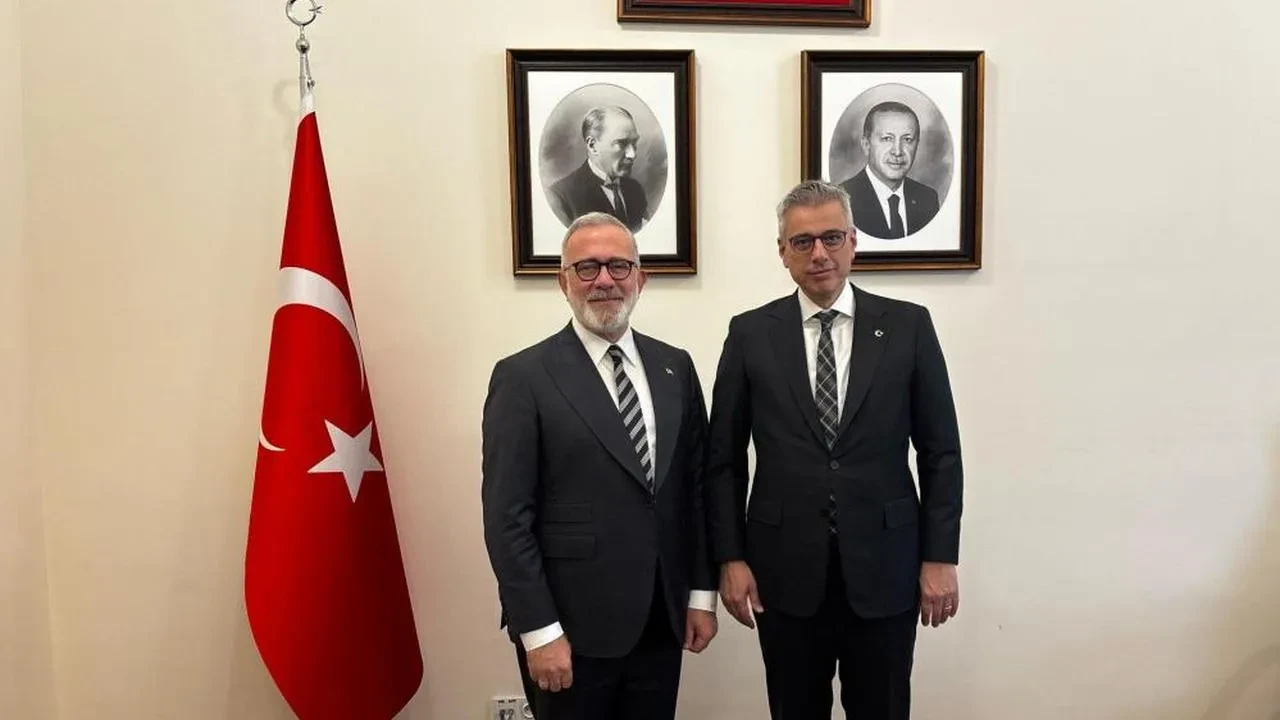 Manisa'ya 23 yeni hekim ve 184 sağlık personeli atandı: Sağlık hizmetleri güçleniyor