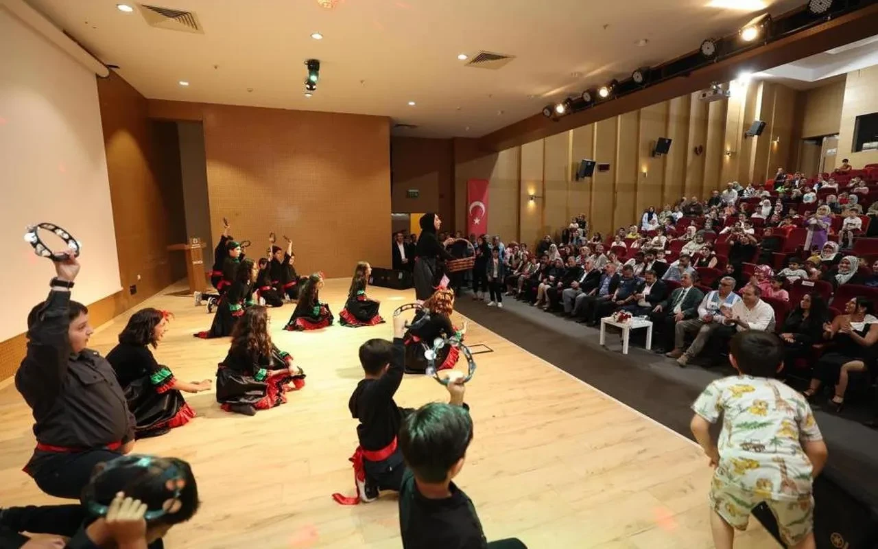 Dilovası Belediyesi'nden Engelliler Haftası'nda anlamlı program