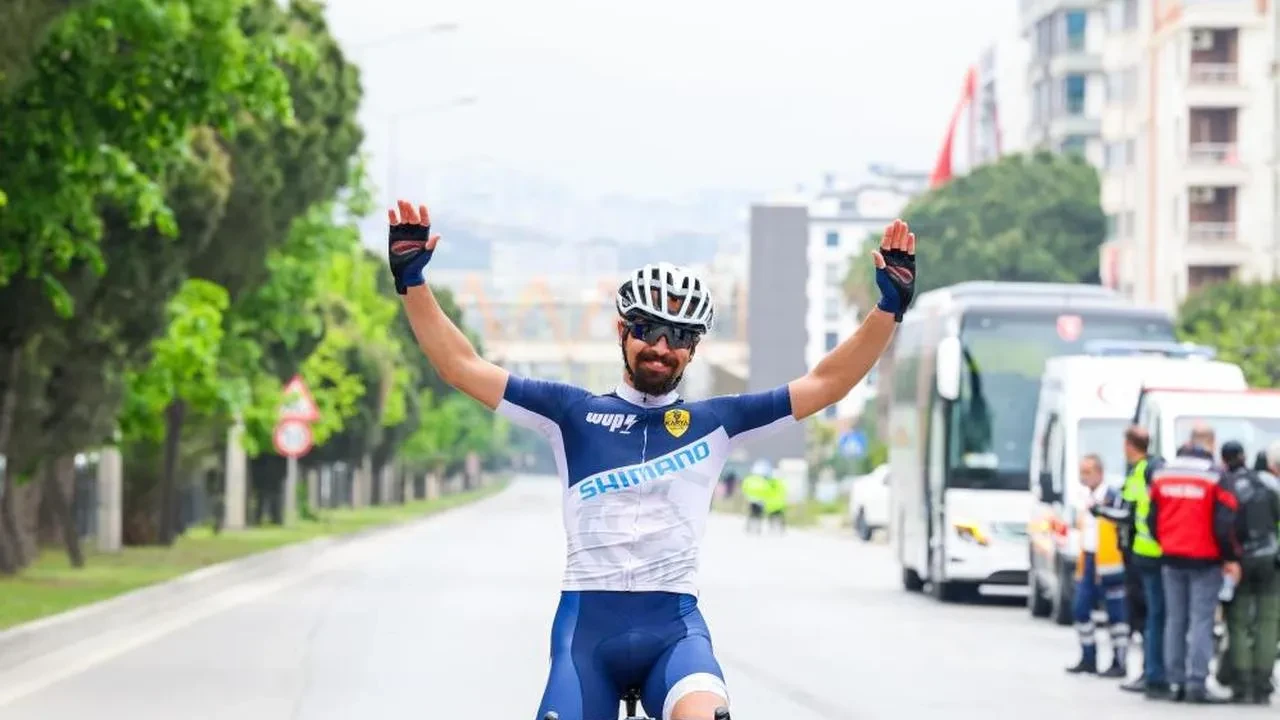 Bilecik'ten uluslararası başarı: Mert Hüner, Granfondo Yarışında 3'üncü oldu