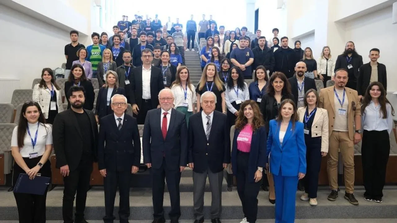 Mudanya Üniversitesi Kariyer Günleri, öğrencilere gelecek için kapı araladı