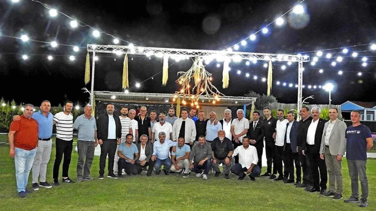 Çeşme Muhtarlar Derneği kuruluş gecesinde dayanışma ve birlik mesajı verildi!