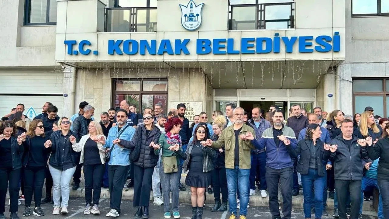 Konak'ta işçi grevi başladı: "Hizmet veremeyeceğiz, sokağa çöp bırakmayın"