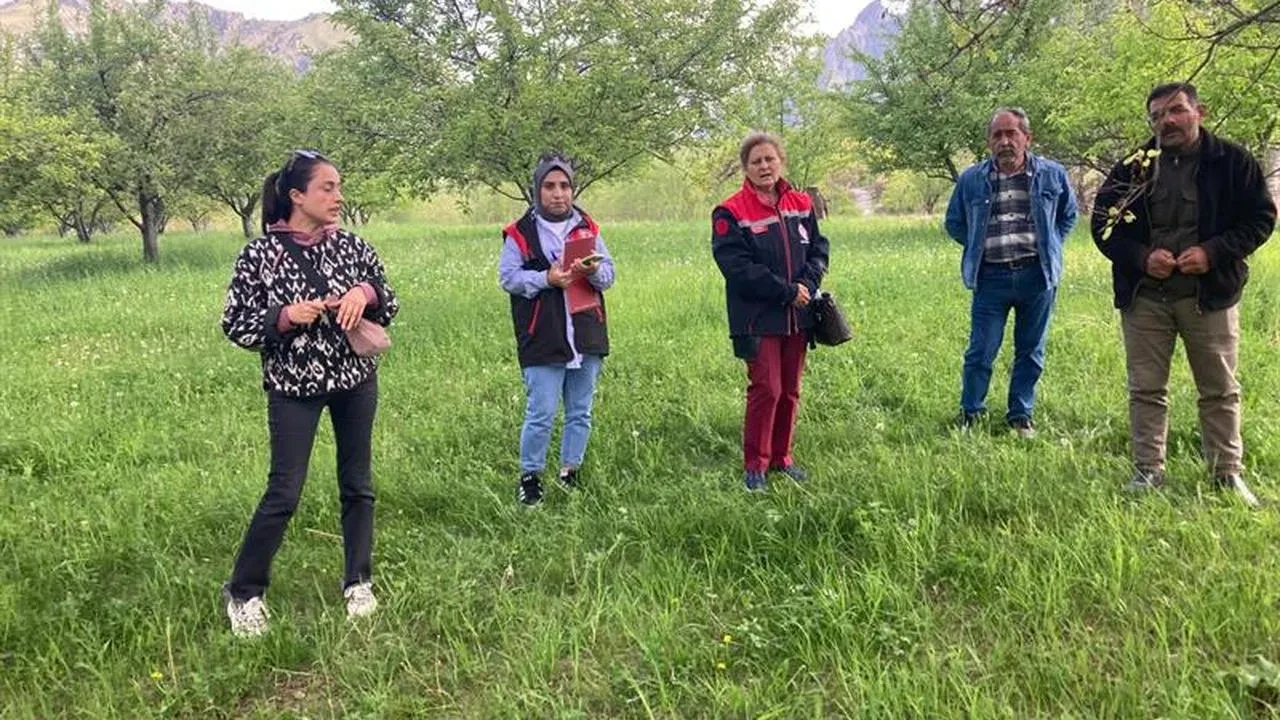 İğdır'da meyve bahçelerinde hastalık ve zararlılarla mücadele toplantısı gerçekleştirildi