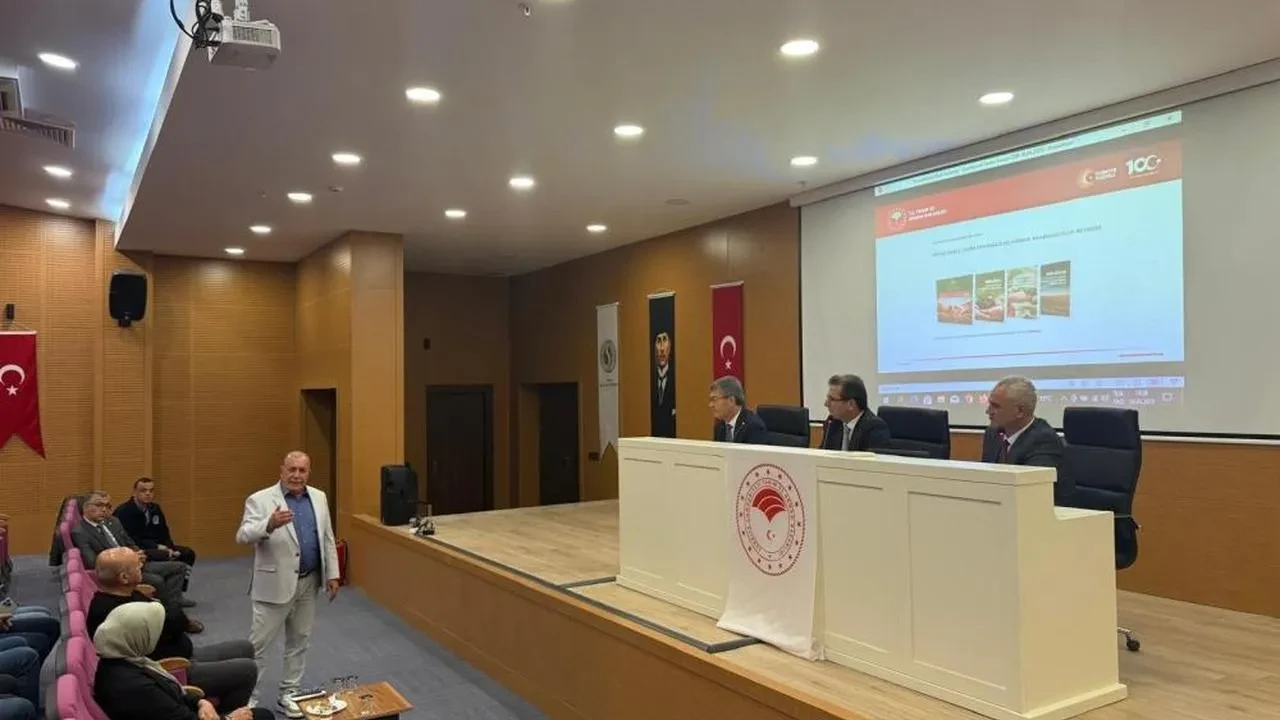 Salihli'de tarımsal üretim için kritik toplantı: Arz güvenliği ve işbirliği masaya yatırıldı