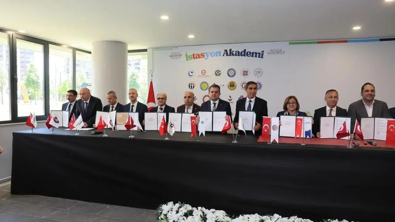 Gaziantep'te sürdürülebilir kalkınma için üniversitelerle iş birliği protokolü imzalandı!