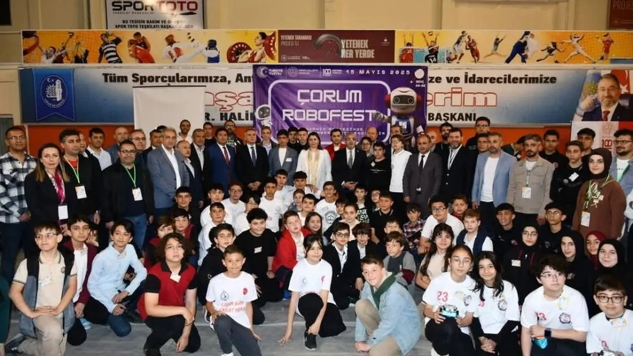 Çorum'daki RoboFest'te genç mucitler yarıştı, ödüller sahiplerini buldu