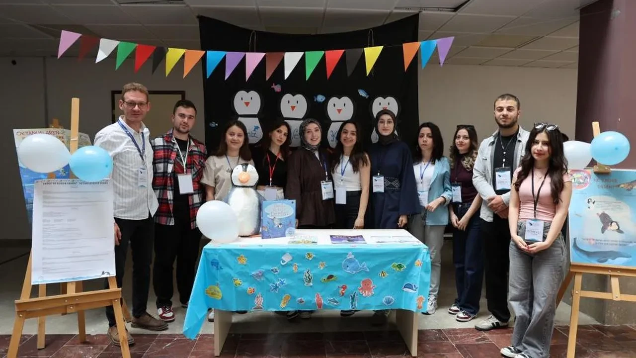 Düzce Üniversitesi'nden özgün bir proje: Çocuk Edebiyatı sergisiyle okuma alışkanlıkları nasıl değişiyor?