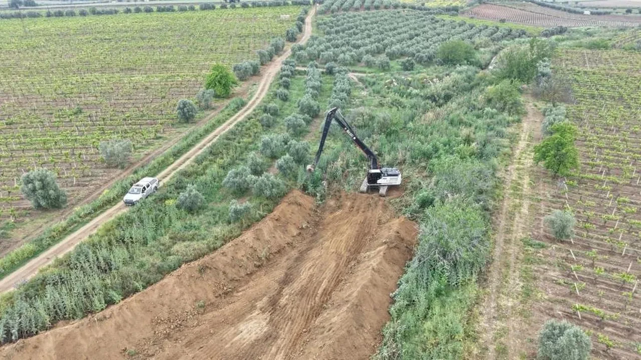 Manisa'da taşkın riskini azaltan dere temizliği memnuniyetle karşılandı