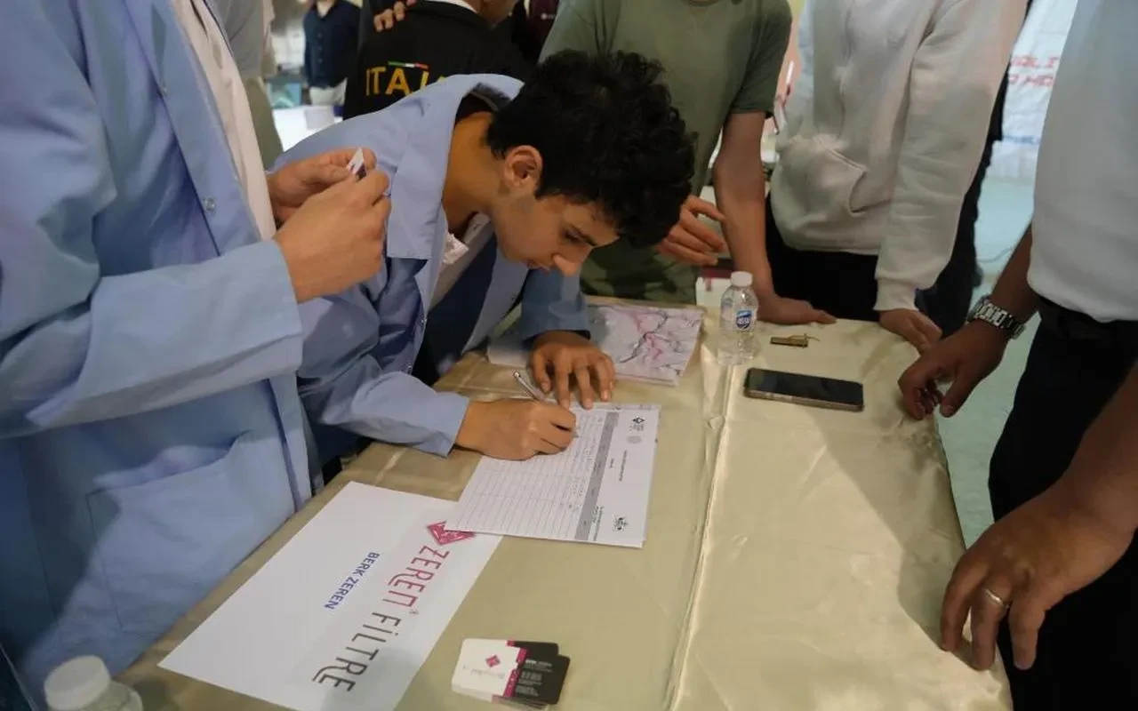 Körfez Ticaret Odası'ndan meslek lisesi öğrencilerine kariyer fırsatı