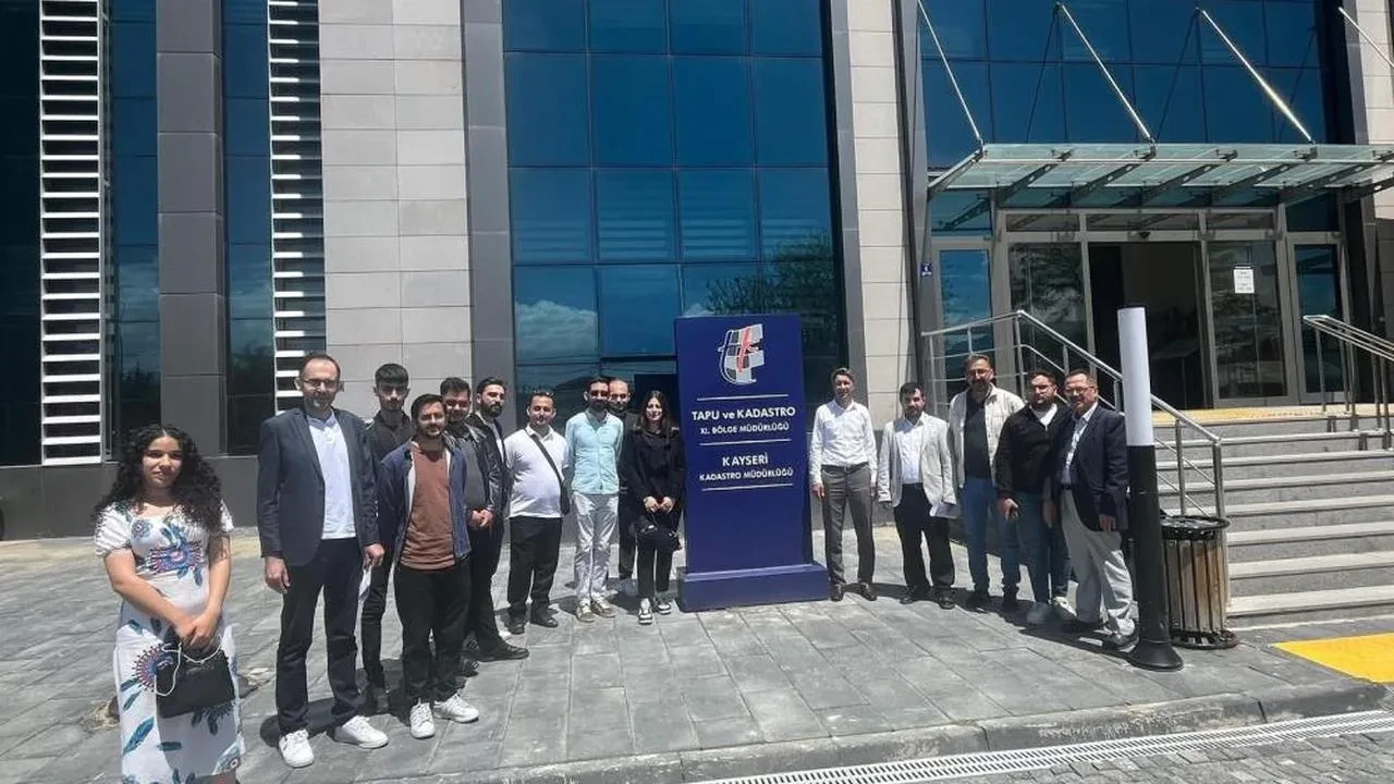 Tomarza MYO öğrencileri, kadastro ve tapu alanında uygulamalı eğitimle geleceğe hazırlanıyor