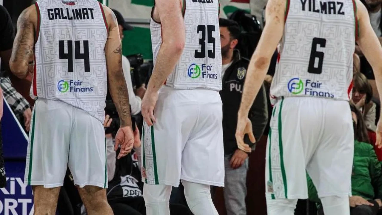 Karşıyaka Basketbol için tehlike çanları çalıyor: Manisa basket ile arasında sadece 1 galibiyet bulunuyor