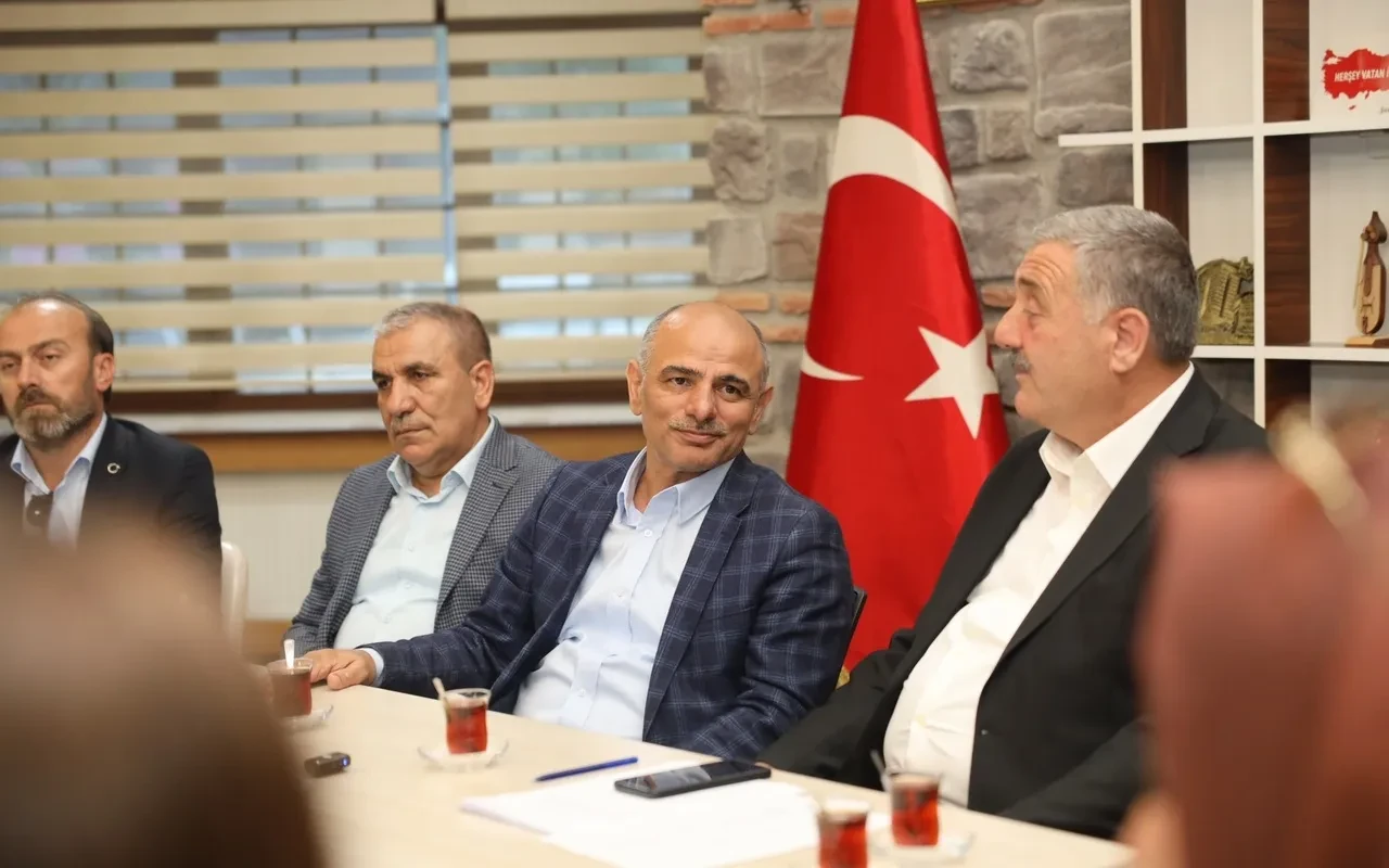 Körfez Kent Konseyi başkanlığına Ahmet Önal seçildi