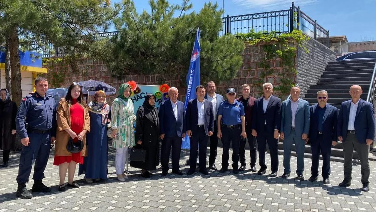 Hacılar'da kadınların el emeği eserleri görücüye çıktı
