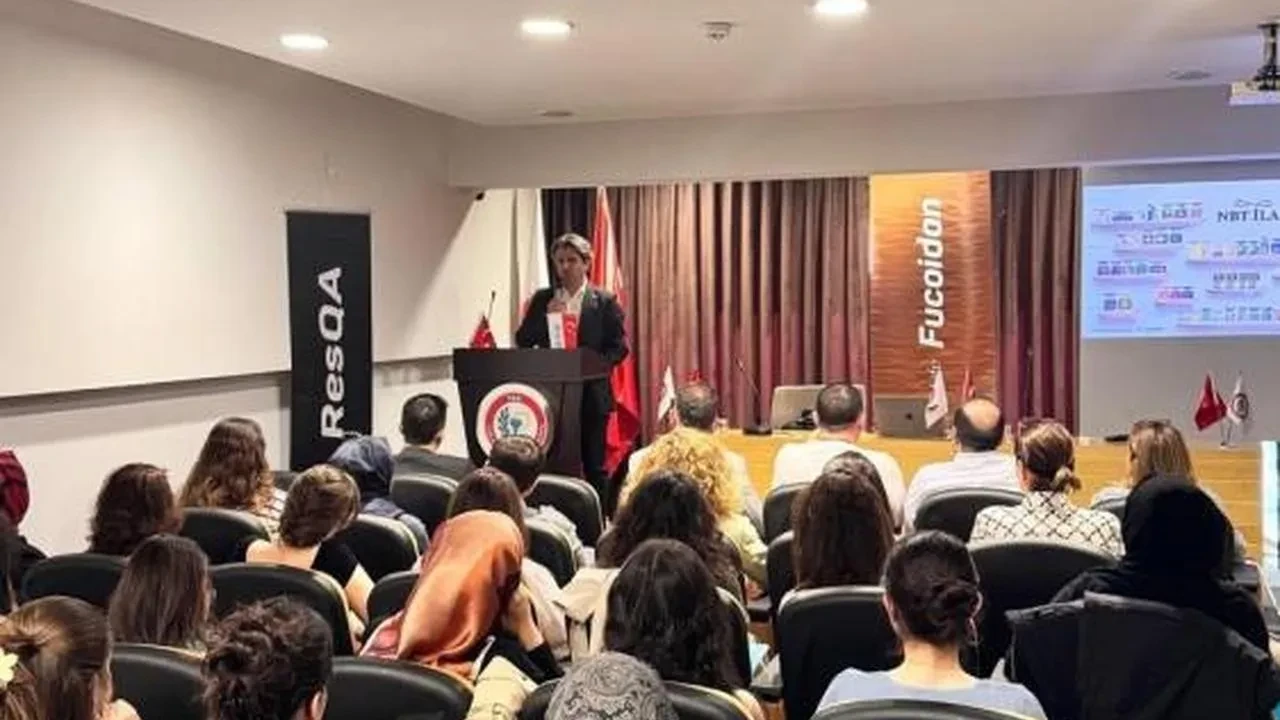 Afyonkarahisar'da 100 eczacıdan anlamlı buluşma: Şuhutlu üniversite öğrencileri için burs seferberliği