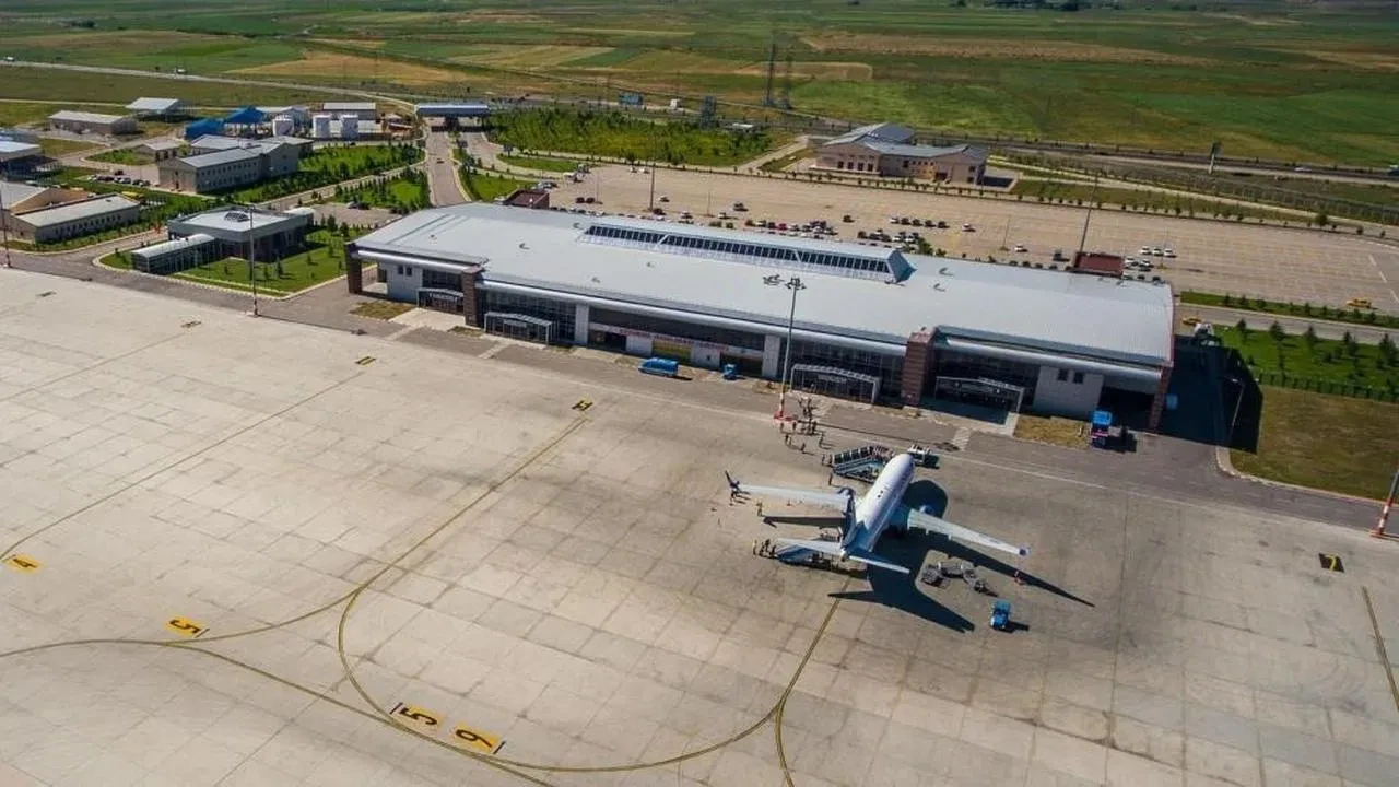 Erzurum Hava Limanı'ndan 402 bin yolcu geçti! Uçuş ve yük trafiğinde dikkat çekici artış