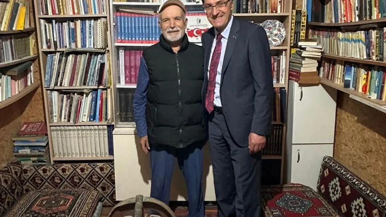 Kütahya Belediye Başkanı Kahveci, Mehmet Yeşil'i evinde ziyaret etti