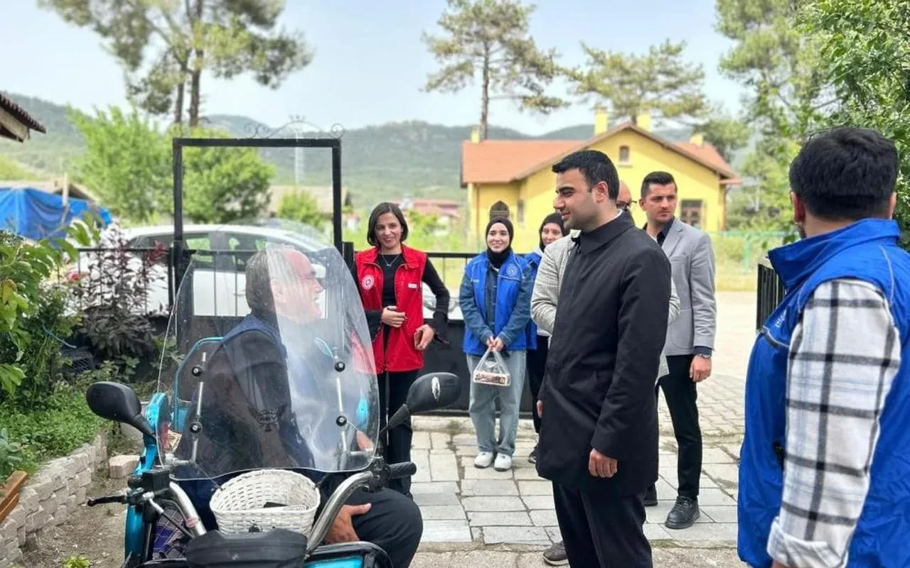 Kaymakam Kılıç'tan Gençlik Haftası'nda engelli vatandaşlara ziyaret