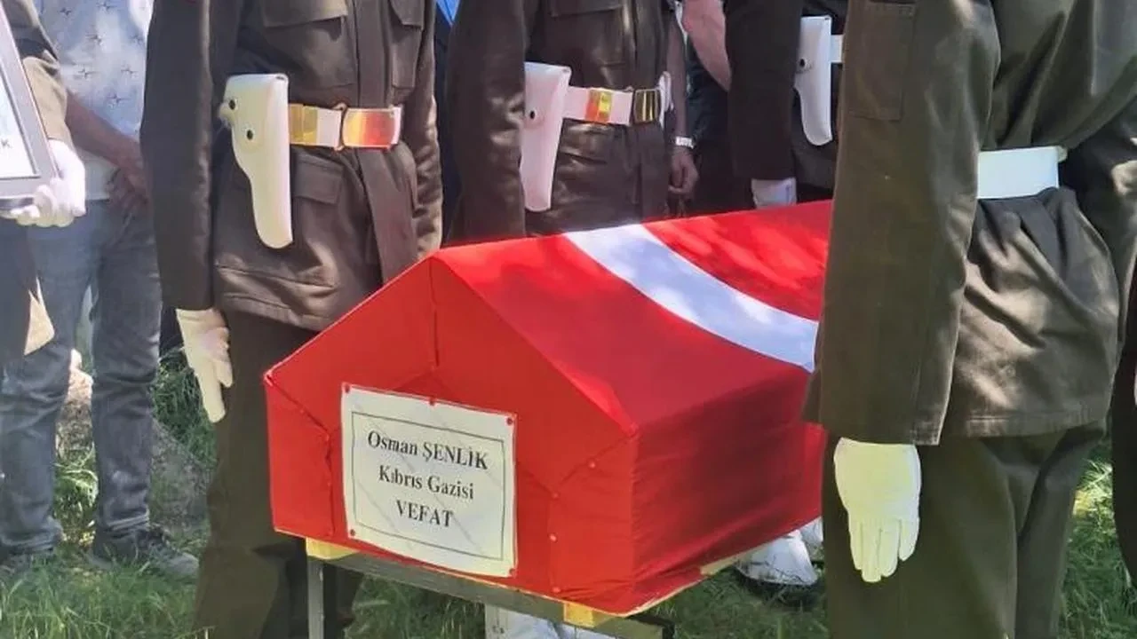Kıbrıs Gazisi Osman Şenlik, son yolculuğuna uğurlandı; Tavas halkı yas içinde!