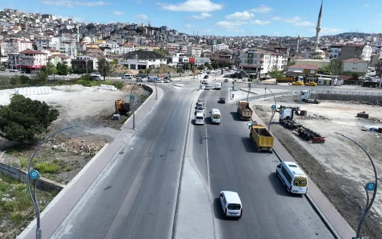 Kocaeli Büyükşehir Belediyesi'nden Ankara Caddesi'ne modern düzenleme