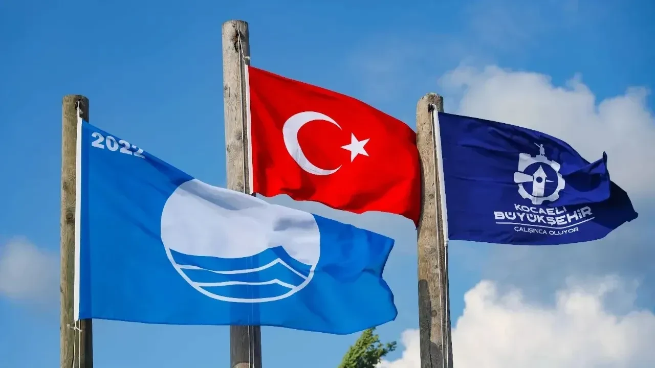 Kocaeli'nin 9 plajı Mavi Bayrak ödülüyle taçlandı! Türkiye, dünya üçüncülüğünü sürdürüyor