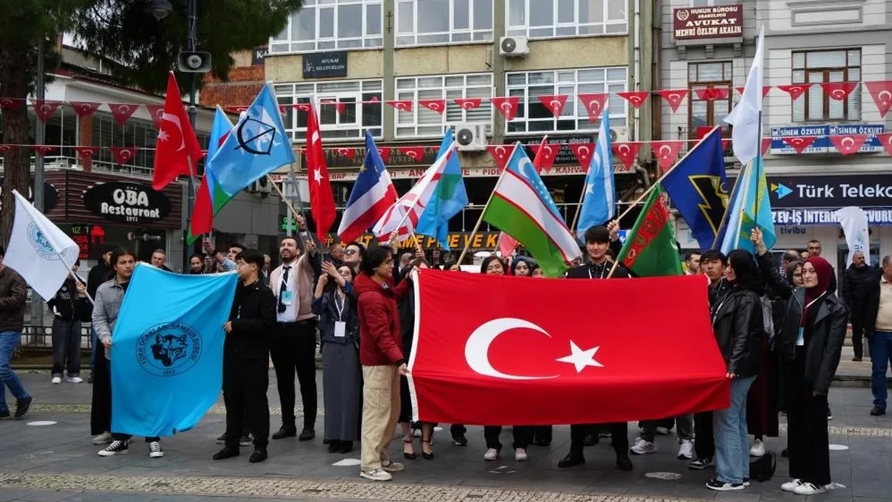 Samsun'da Türkçülük Günü'nde PKK'ya mesaj: Adalet teslim olsun