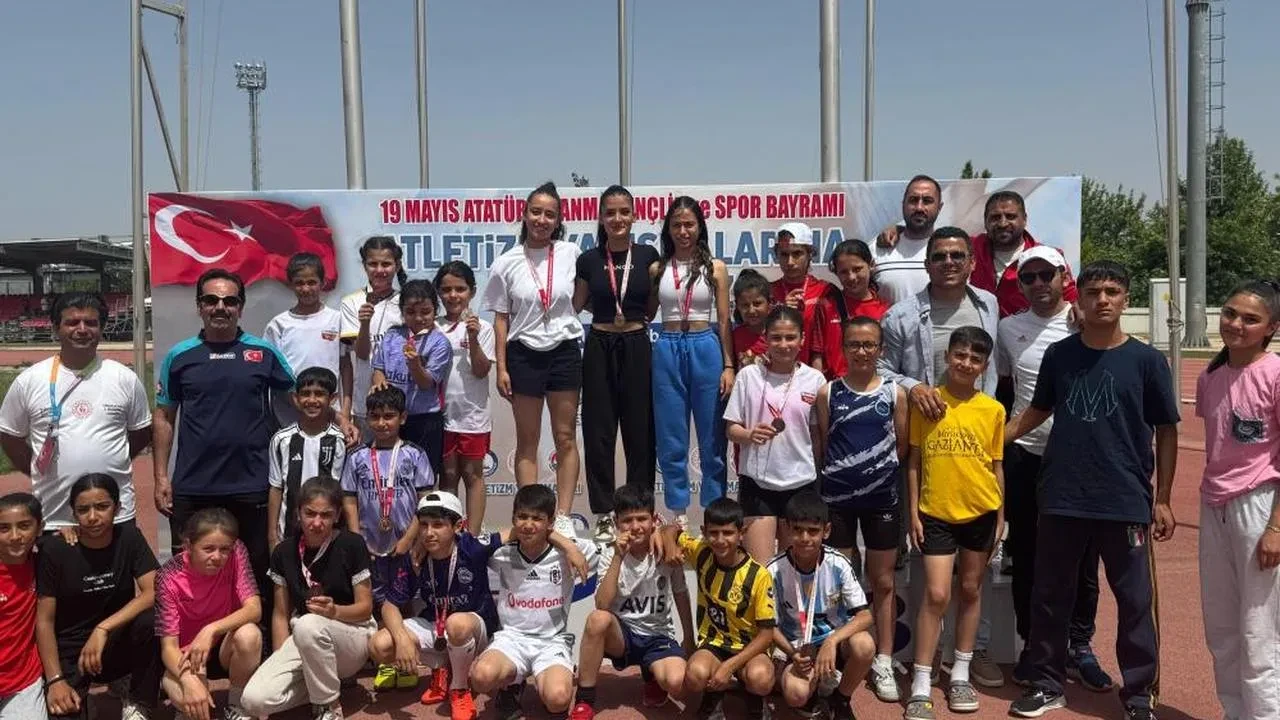 Şahinbey Belediyesi'nden 19 Mayıs'a özel etkinlikler! Miniklerden yıldızlara spor coşkusu