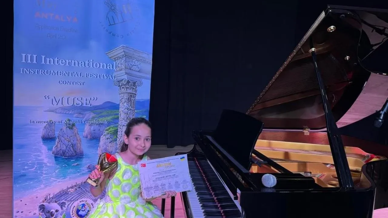 GKV'li Ceyda Sayar, Antalya'da birincilikle döndü! Enstrüman Festivali'nde neler yaşandı?