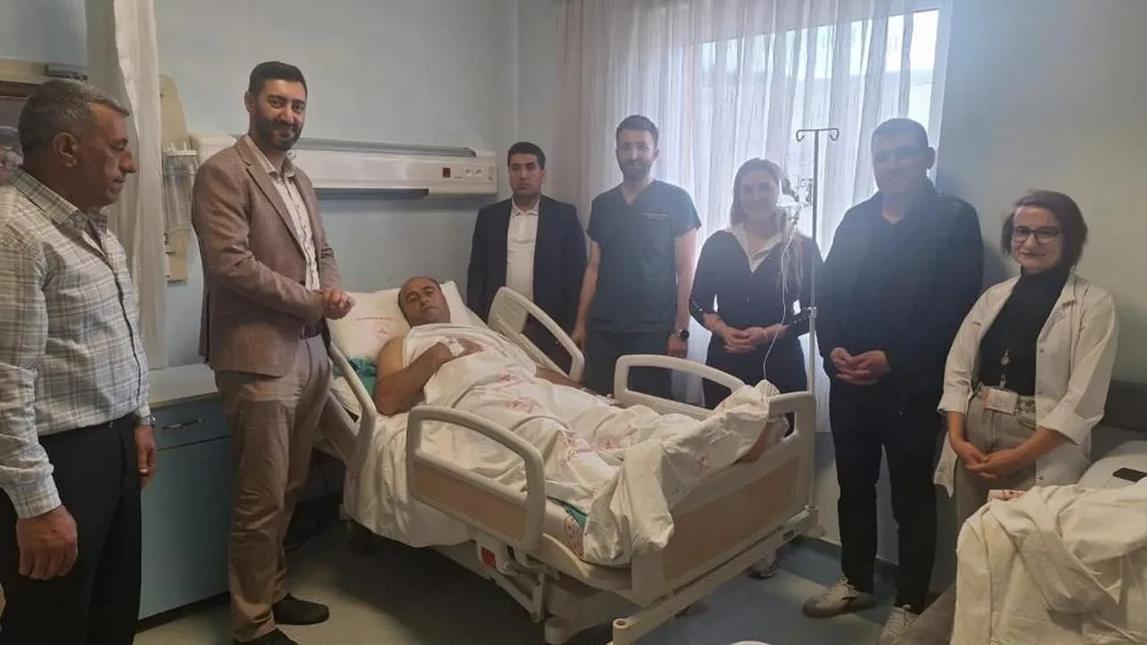 Bingöl'de Devlet Hastanesi'nden tarihi an: İlk kasık fıtığı ameliyatı başarıyla gerçekleştirildi