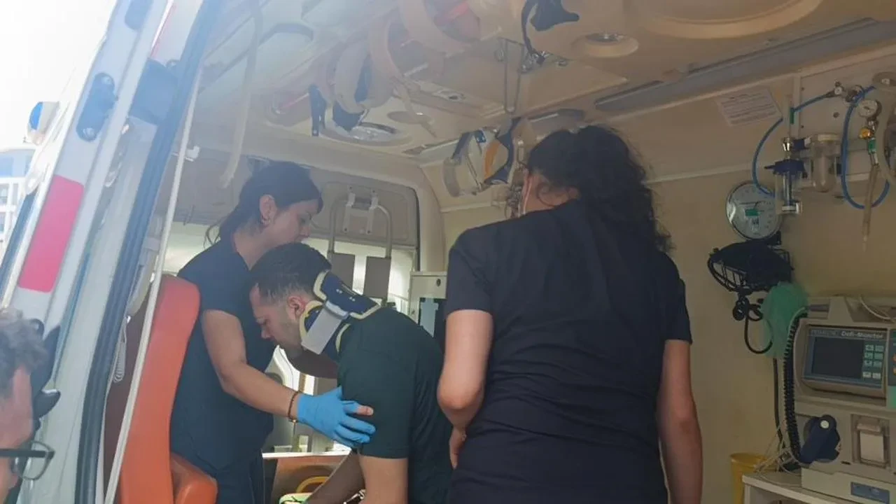 Antalya'da motosiklet yayaya çarptı: Güvenlik önlemleri yetersiz olduğu iddia ediliyor
