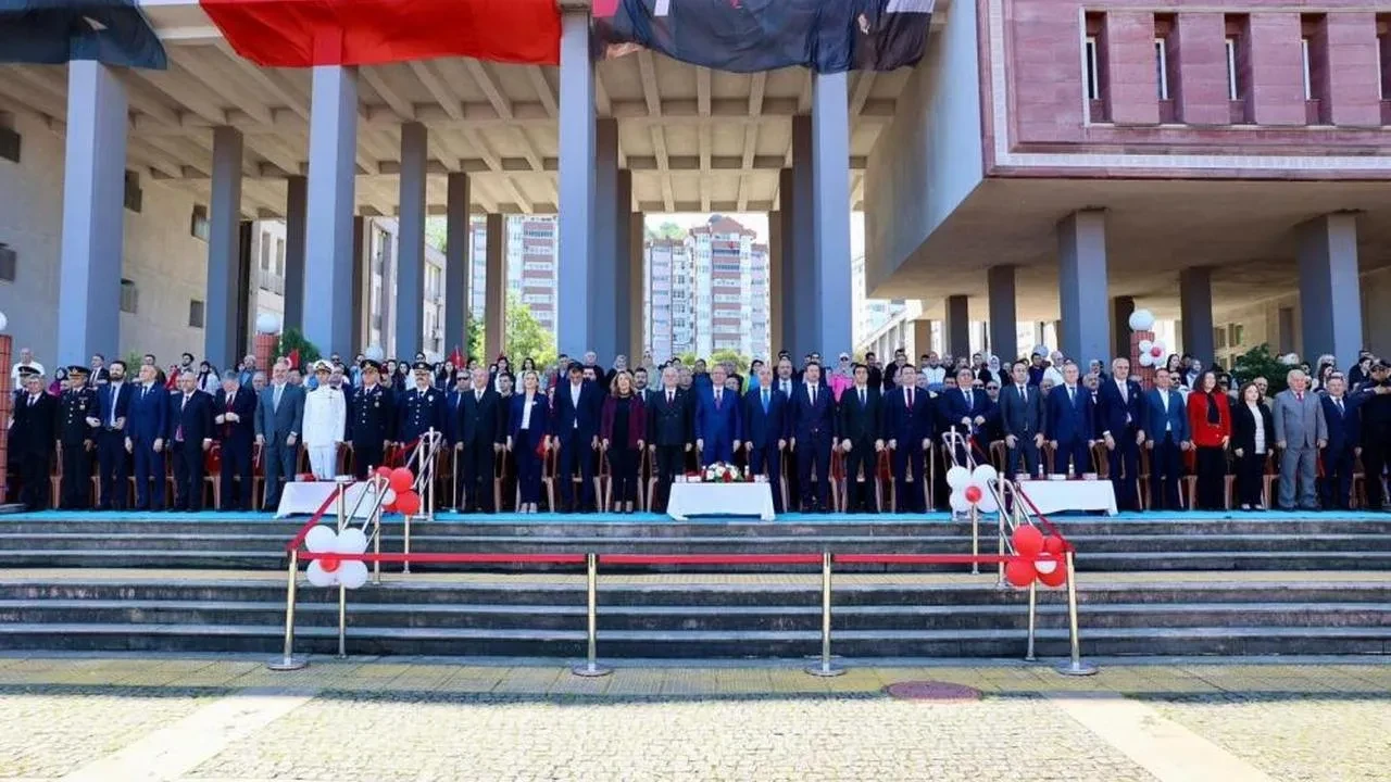 Giresun'da 19 Mayıs coşkusu: Gençlik ve spor bayramı dolu dolu kutlandı!