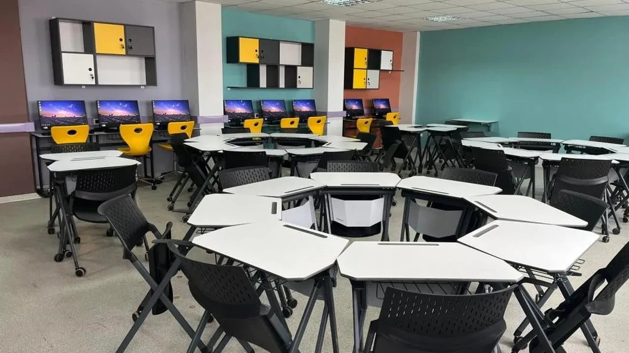 Eskişehir'de eğitimde teknoloji hamlesi: 45 okulda yenilikçi sınıflar ve BT laboratuvarları modernize edildi