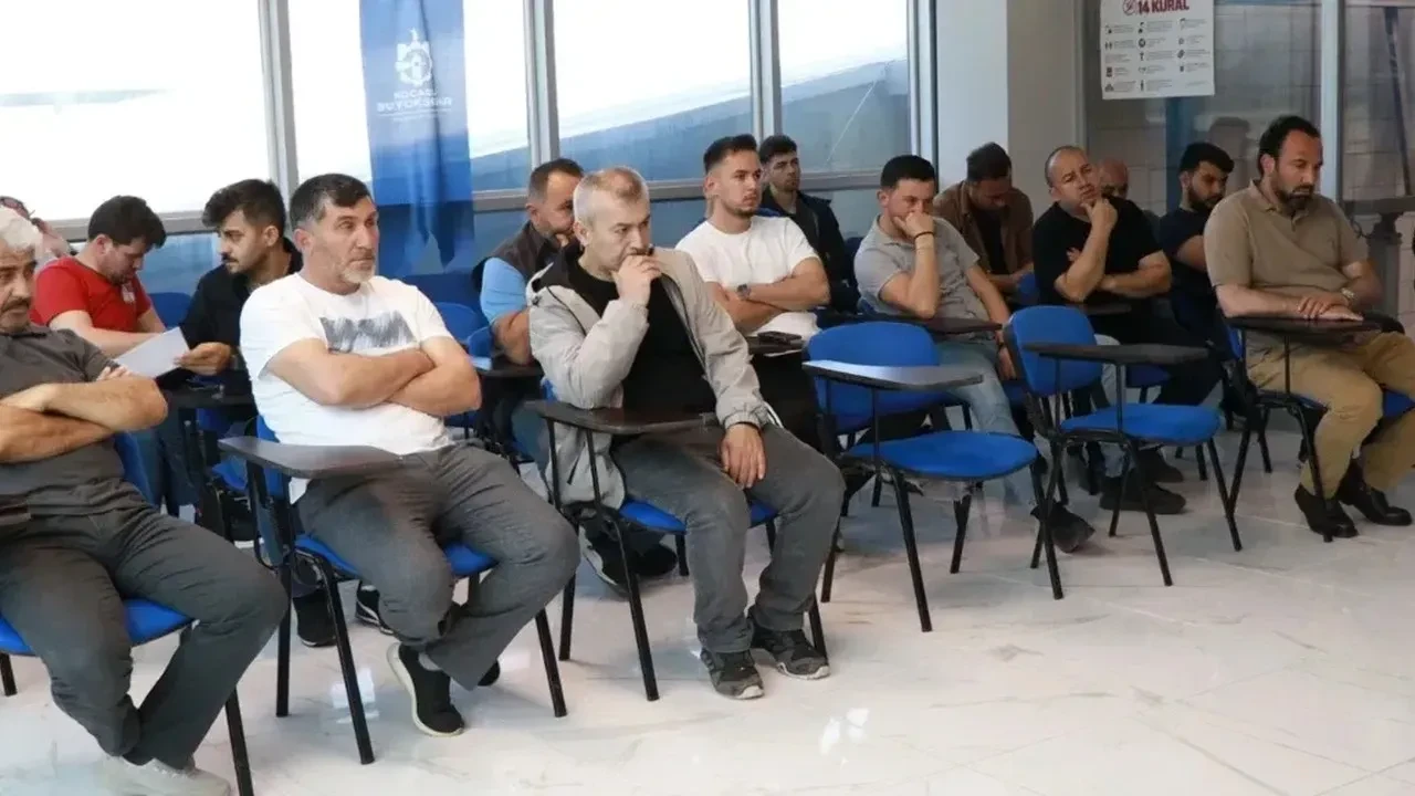 Kocaeli'de Kurban Kesim Elemanı Kursu yoğun ilgiyle gerçekleştirildi! Eğitimi tamamlayanlar sertifika alacak