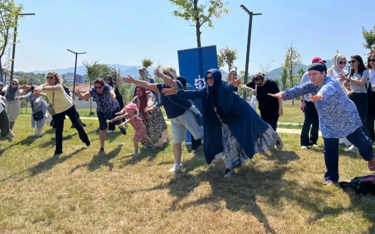 Kocaeli Başiskele kadınlar sağlıklı yaşam yürüyüşü yaptı
