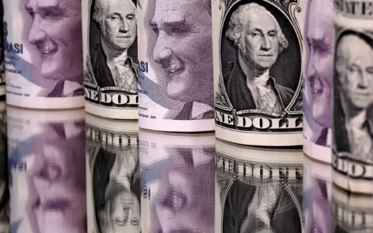 Dolar ve Euro kurları yeni rekor gördü