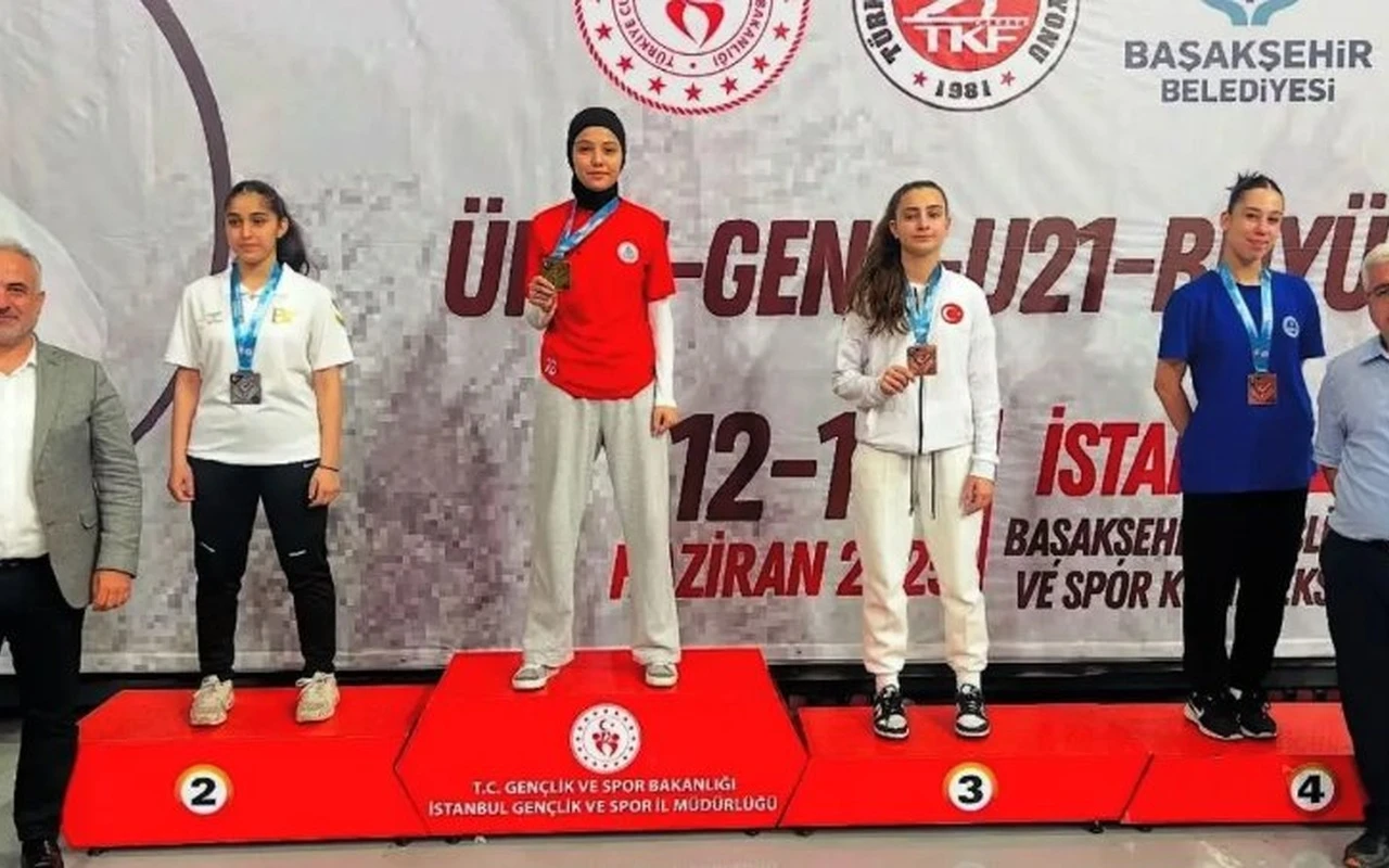 Körfezli Hümeyra Eraslan karatede altın madalya kazandı