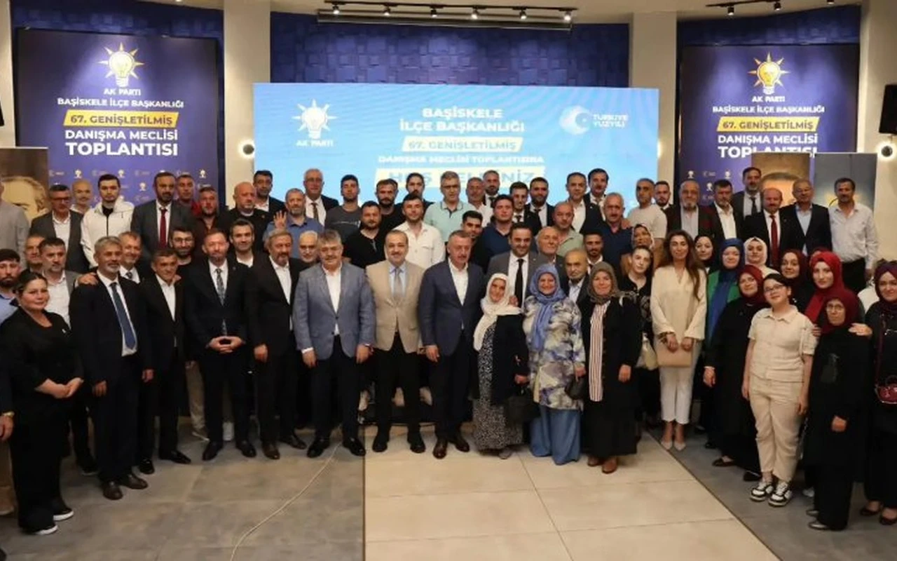 AK Parti Başiskele teşkilatı danışma meclisi toplandı