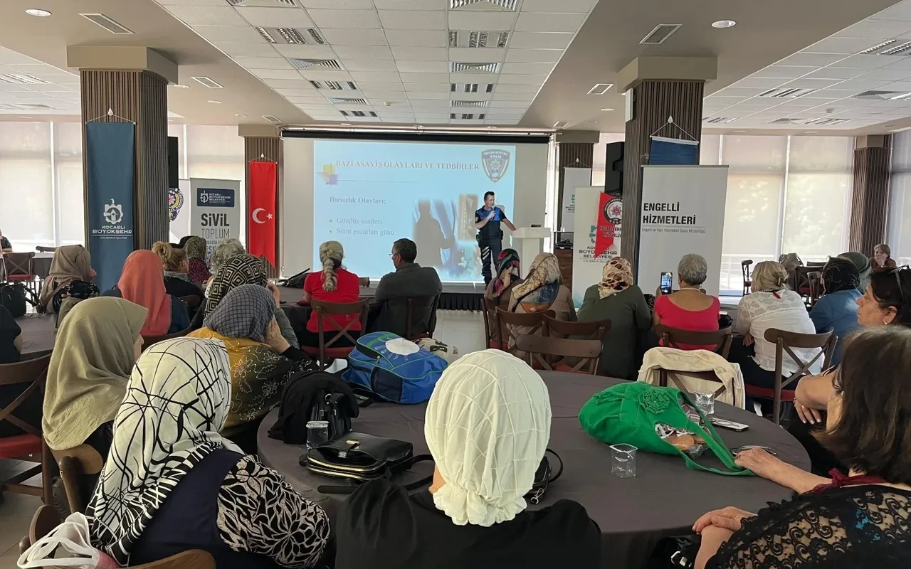 Kocaeli Büyükşehir yaşlılara eğitim kampı düzenledi
