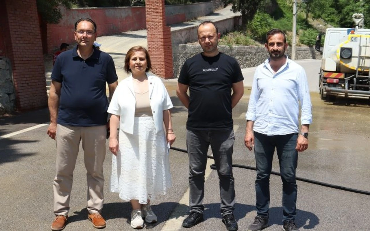 İzmit Belediyesi bayram temizlik seferberliği başlattı