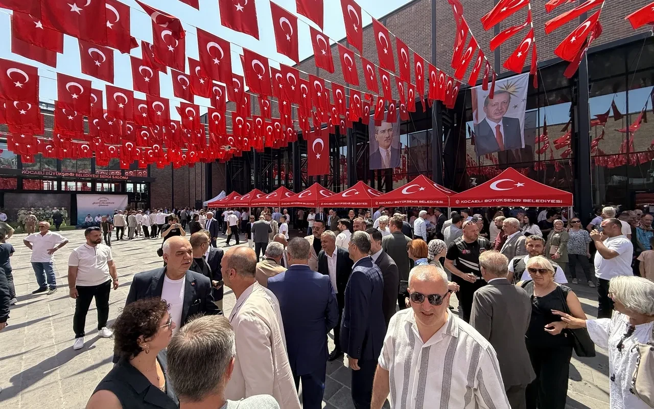 Kocaeli 41 yıllık bayramlaşma geleneği sürdü