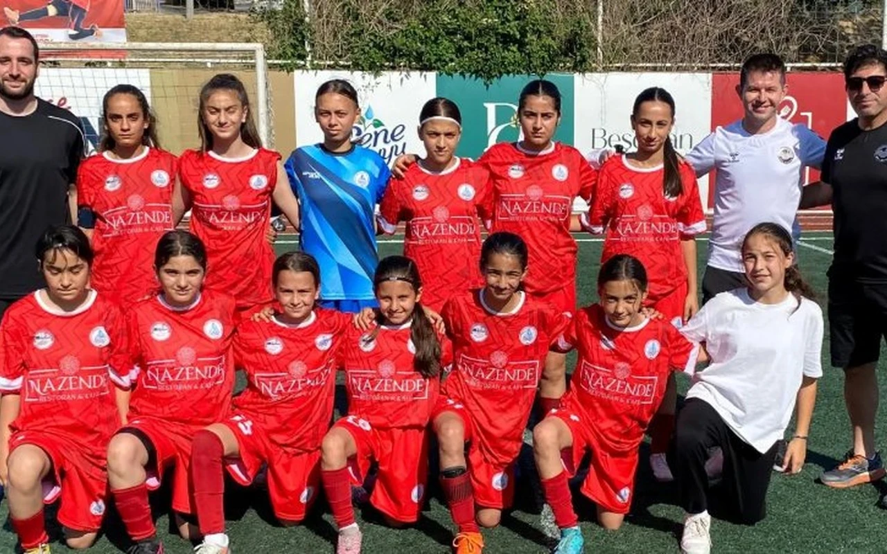 Körfez Gençlerbirliği kız takımları başarıya koşuyor
