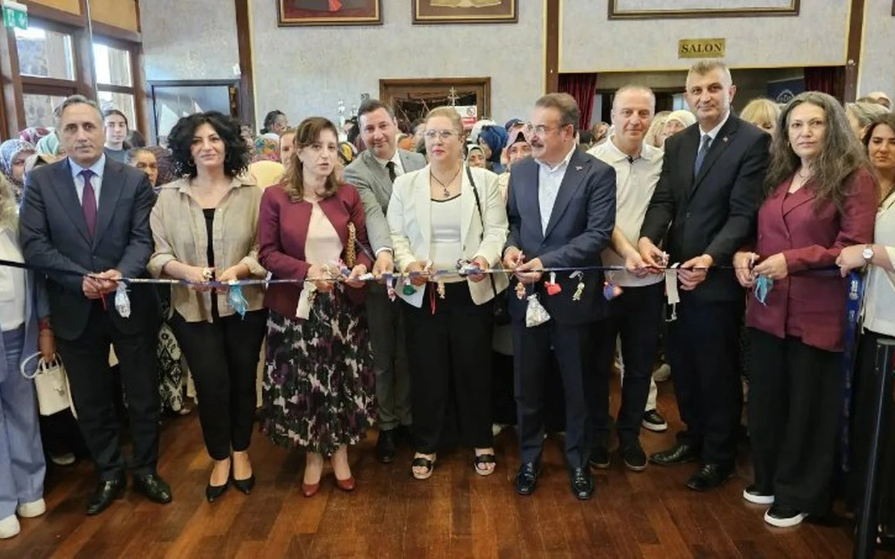 Gölcük el sanatları sergisi büyük ilgi gördü