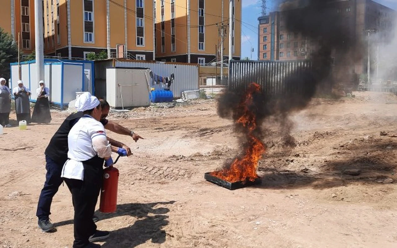 Kocaeli itfaiyesi yurt personeline yangın eğitimi verdi